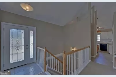 131 Sunrise Drive, Lavonia, GA 30553 - Photo 5