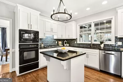 620 Lake Medlock Court, Alpharetta, GA 30022 - Photo 7