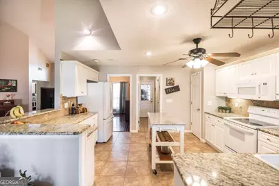 203 Cumberland Woods Terrace, Warner Robins, GA 31088 - Photo 13