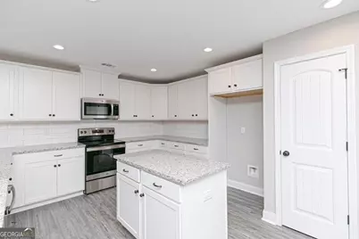 629 Broderick Circle, Warner Robins, GA 31088 - Photo 3