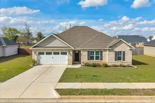 629 Broderick Cir, Warner Robins, GA 31088 - Photo 1