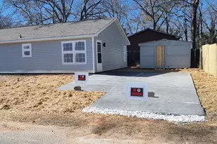 16 Kidd St, Newnan, GA 30263 - Photo 3