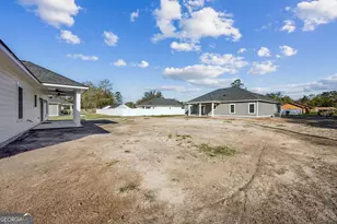 215 McQueen St, Folkston, GA 31537 - Photo 61