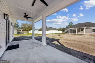 215 McQueen St, Folkston, GA 31537 - Photo 21