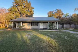 607 Dallas Cir, Folkston, GA 31537 - Photo 1