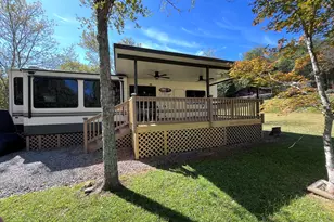 94 Bridge Loop Dr, Cleveland, GA 30528 - Photo 1