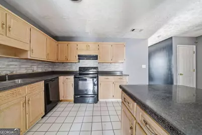 3785 Soapstone Road, Decatur, GA 30034 - Photo 7