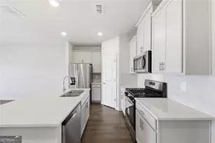 4245 Holland Grv Rd, Lawrenceville, GA 30044 - Photo 11