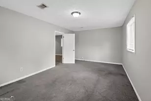 8955 Yarmouth Dr, Jonesboro, GA 30238 - Photo 7