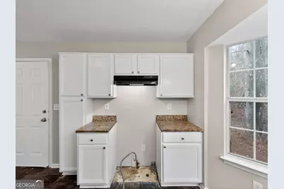 5814 Shadow Creek Drive, Lithonia, GA 30058 - Photo 11