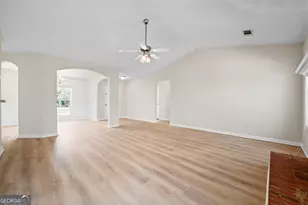 396 E Sycamore Dr, Winder, GA 30680 - Photo 15