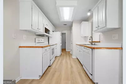 396 E Sycamore Drive, Winder, GA 30680 - Photo 17