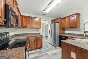 1061 Shoals Ct, Madison, GA 30650 - Photo 15