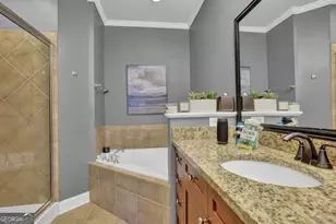 1960 Sterling Oaks Cir NE, Atlanta, GA 30319 - Photo 29