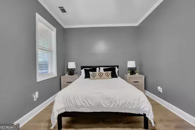 1960 Sterling Oaks Circle NE, Atlanta, GA 30319 - Photo 3