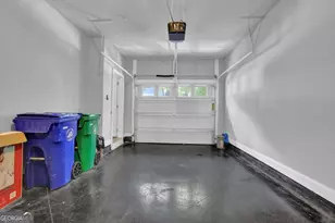 1960 Sterling Oaks Cir NE, Atlanta, GA 30319 - Photo 5