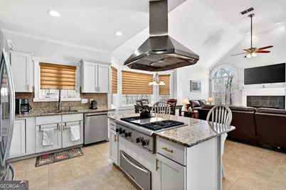 1037 Lyndhurst Way, Conyers, GA 30012 - Photo 7