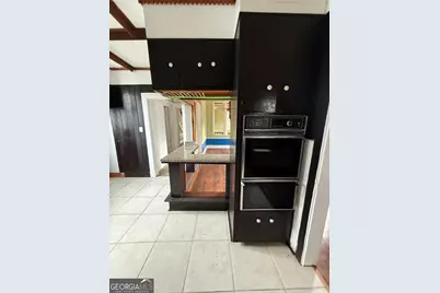 643 E 40th Street, Savannah, GA 31401 - Photo 11