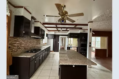 643 E 40th Street, Savannah, GA 31401 - Photo 13