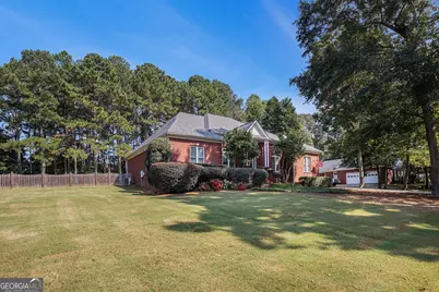 615 Wellington Drive, Winder, GA 30680 - Photo 3