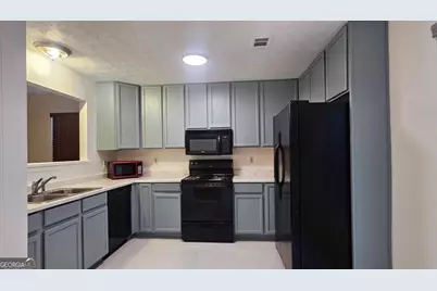 5851 Giles Road, Lithonia, GA 30058 - Photo 5