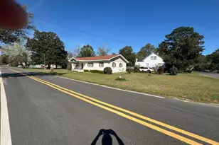 137 4th St, Meldrim, GA 31318 - Photo 5