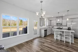 912 Meloney Dr, Hinesville, GA 31313 - Photo 7