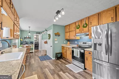 466 Grove Pointe Court, Locust Grove, GA 30248 - Photo 17