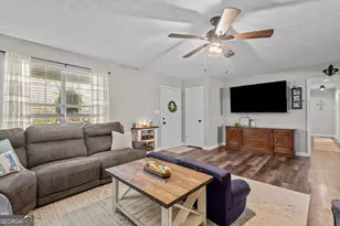 466 Grove Pointe Ct, Locust Grove, GA 30248 - Photo 9