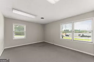 592 N Main St, Cornelia, GA 30531 - Photo 25