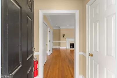 592 N Main Street, Cornelia, GA 30531 - Photo 5