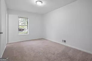 5809 Oakleaf Way, Stone Mountain, GA 30087 - Photo 15