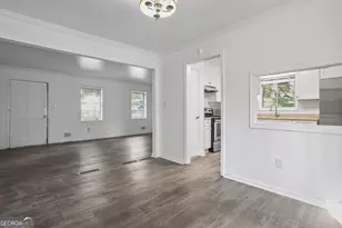 5809 Oakleaf Way, Stone Mountain, GA 30087 - Photo 5