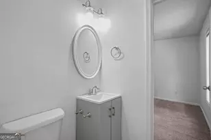 5809 Oakleaf Way, Stone Mountain, GA 30087 - Photo 17