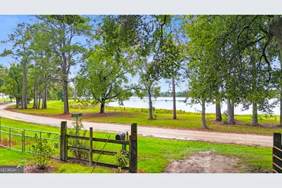 1565 East Lake Drive, Screven, GA 31560 - Photo 3