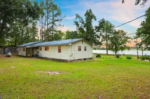 1565 E Lake Dr, Screven, GA 31560 - Photo 21