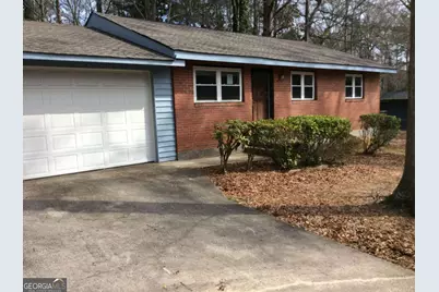 105 E Mimosa Drive, Jonesboro, GA 30236 - Photo 1