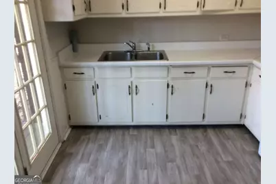 105 E Mimosa Drive, Jonesboro, GA 30236 - Photo 15