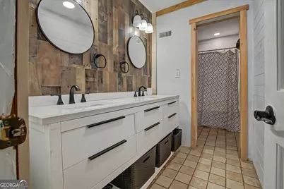 217 Lynn Drive, Fayetteville, GA 30215 - Photo 15