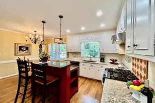 1014 E College St, Griffin, GA 30224 - Photo 9