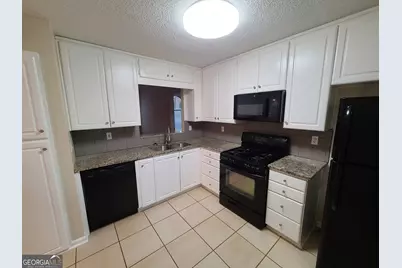 206 Bradford Station Drive, Sharpsburg, GA 30277 - Photo 3