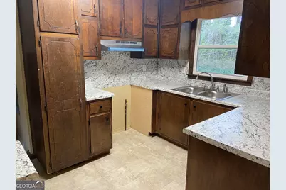 1710 Hallmark Drive, Griffin, GA 30223 - Photo 5