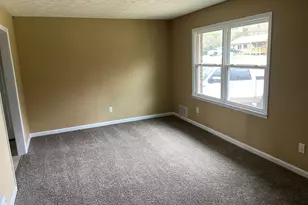 1710 Hallmark Dr, Griffin, GA 30223 - Photo 3