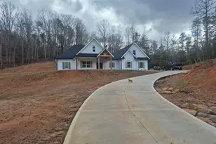 606 Old River Rd, Cornelia, GA 30531 - Photo 1