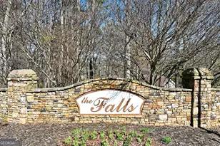 5551 Chestnut Creek Ln, Flowery Branch, GA 30542 - Photo 5