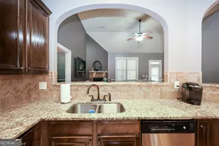 305 Legends Dr, Fayetteville, GA 30215 - Photo 21