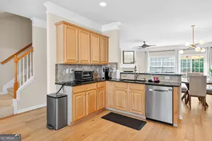 635 Coligny Ct, Sandy Springs, GA 30350 - Photo 13