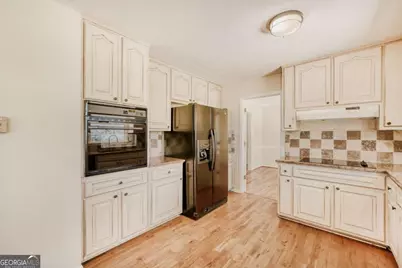 180 Jade Cove Circle, Roswell, GA 30075 - Photo 17