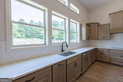 308 Hammerstone Court, Senoia, GA 30276 - Photo 13