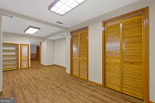 1055 Hunterhill Dr, Roswell, GA 30075 - Photo 59